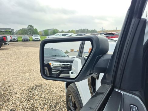 Used 2022 Ford F150 XLT w/ Equipment Group 302A High image 12