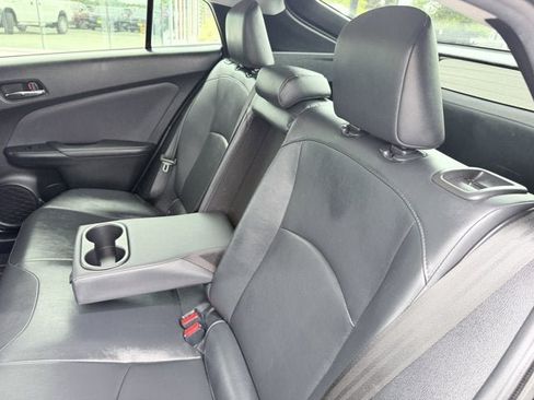 Used 2022 Toyota Prius AWD image 22