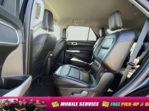 Used 2023 Ford Explorer XLT w/ Equipment Group 202A AWD/4WD image 21