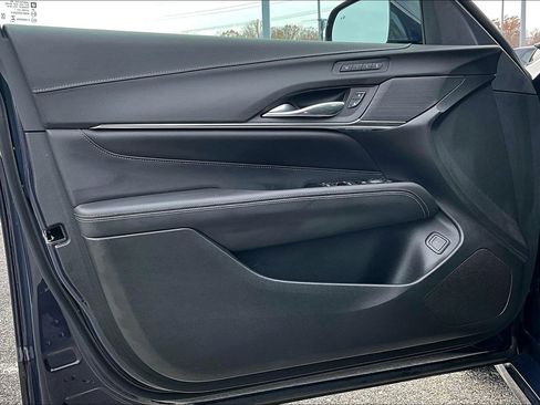 Used 2025 Cadillac CT4 Premium Luxury image 19