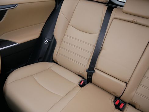 Certified 2025 Toyota RAV4 XLE Premium image 12