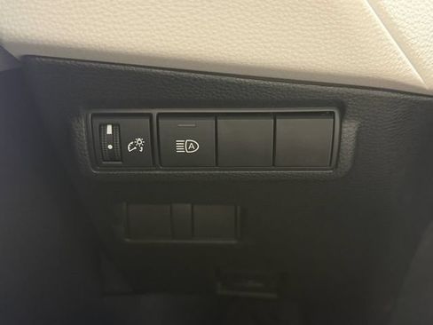 Used 2024 Toyota Corolla Cross L FWD image 16