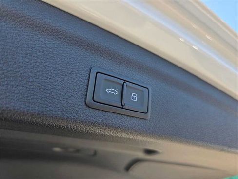 New 2025 Audi Q3 2.0T Premium Plus image 18