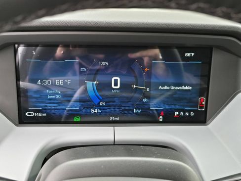New 2027 Chevrolet Bolt LT w/ Comfort Package FWD image 30