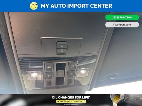 Used 2023 Volkswagen Atlas Cross Sport SEL R-Line AWD/4WD image 21