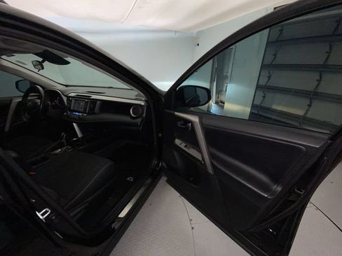 Used 2018 Toyota RAV4 Adventure AWD/4WD image 24