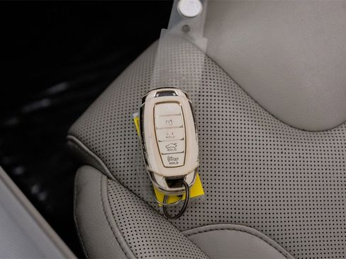 Used 2021 Hyundai Palisade SEL w/ Premium Package image 57