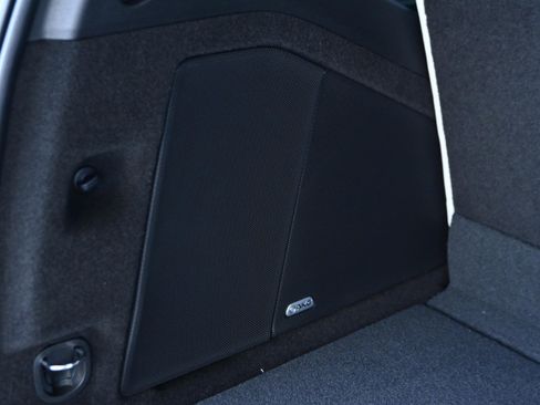 Used 2026 Cadillac Escalade V image 40