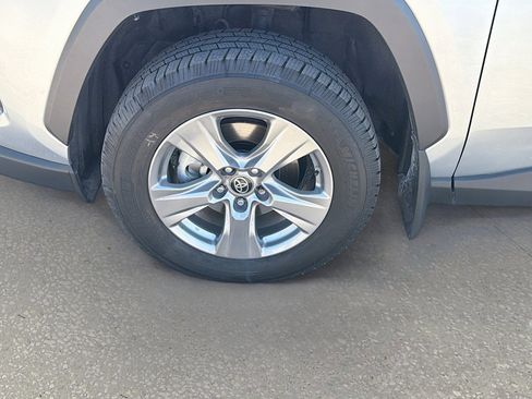 Used 2024 Toyota RAV4 LE image 39