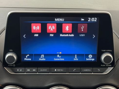 Used 2023 Nissan Sentra SR w/ SR Premium Package FWD image 28