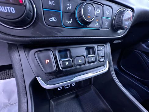 Used 2020 GMC Terrain SLE w/ Driver Convenience Package AWD/4WD image 30