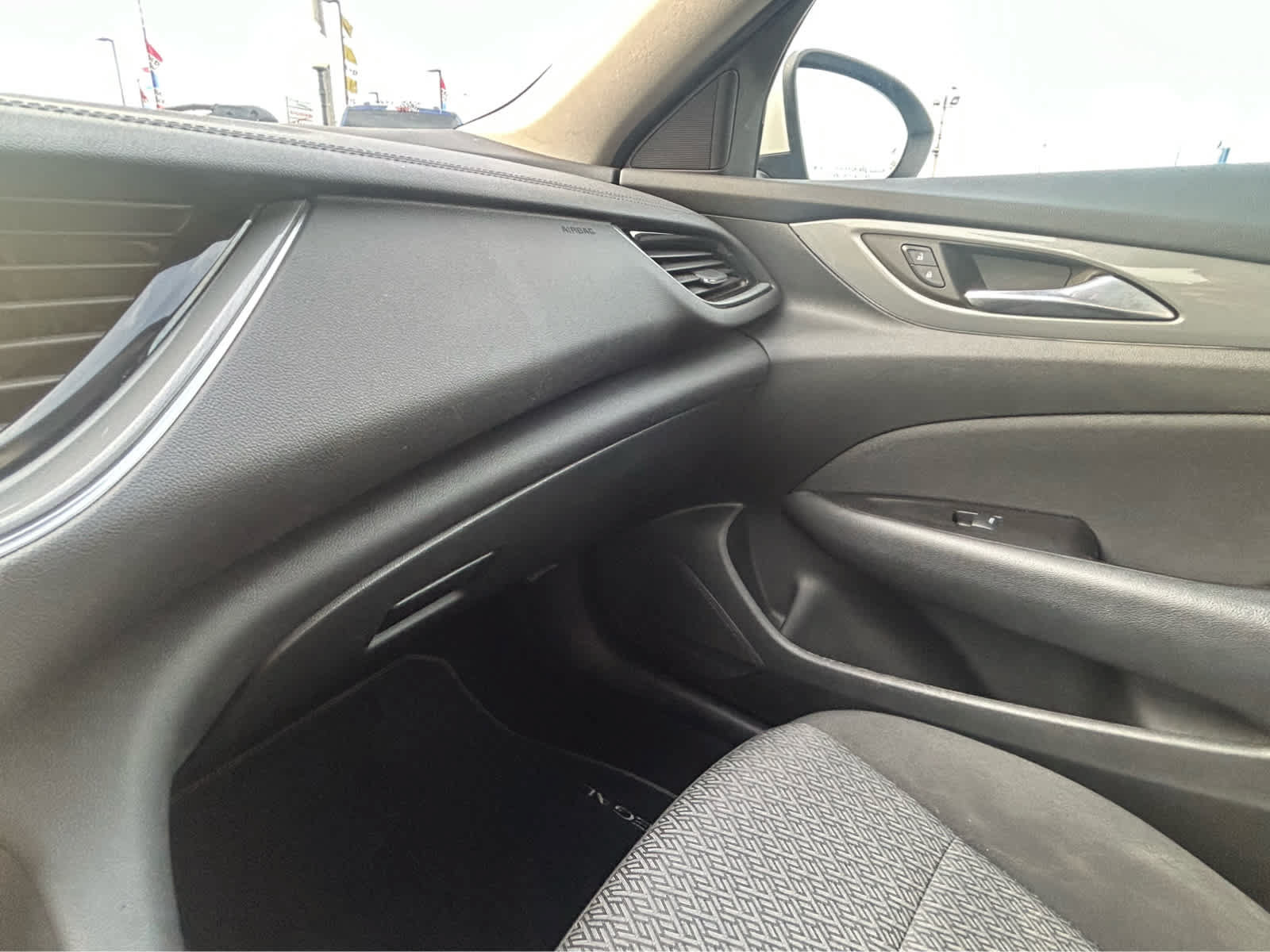 Used 2019 Buick Regal Preferred FWD image 40