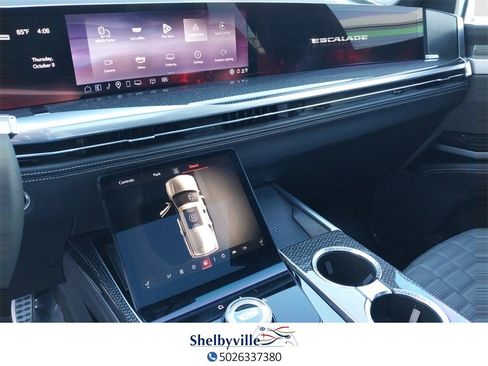 Used 2025 Cadillac Escalade ESV V image 7
