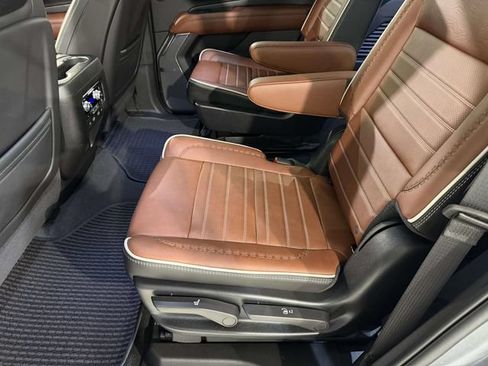 Used 2024 GMC Yukon Denali Ultimate AWD/4WD image 20