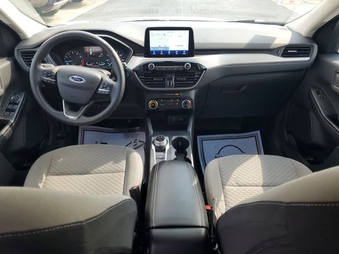 Used 2022 Ford Escape SE w/ SE Sport Appearance Package image 13