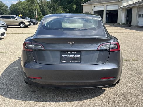 Used 2023 Tesla Model 3 Standard Range RWD image 4