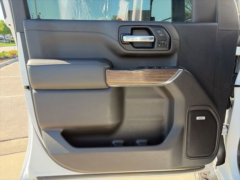 Used 2022 Chevrolet Silverado 2500 High Country w/ Z71 Off-Road Package image 62