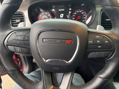 Used 2017 Dodge Charger R/T image 16