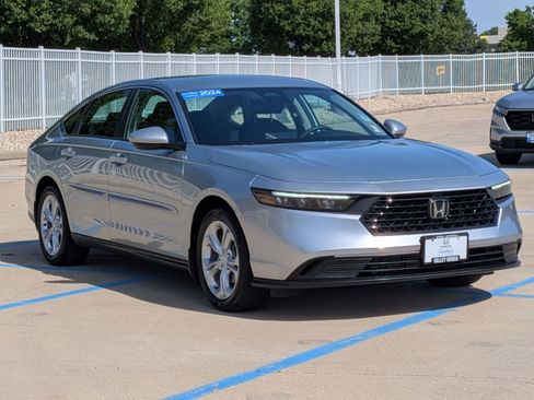 Used 2024 Honda Accord LX image 4