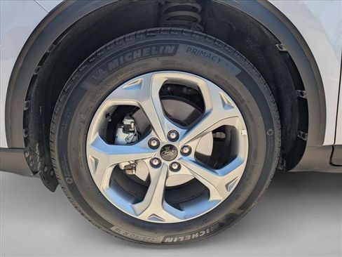 Used 2025 Ford Escape ST-Line FWD image 21