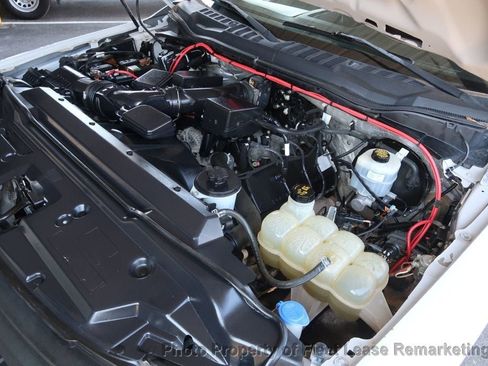 Used 2020 Ford F250 XL w/ Power Equipment Group image 39