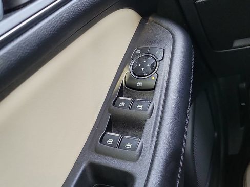 Used 2024 Ford Edge SE AWD/4WD image 13