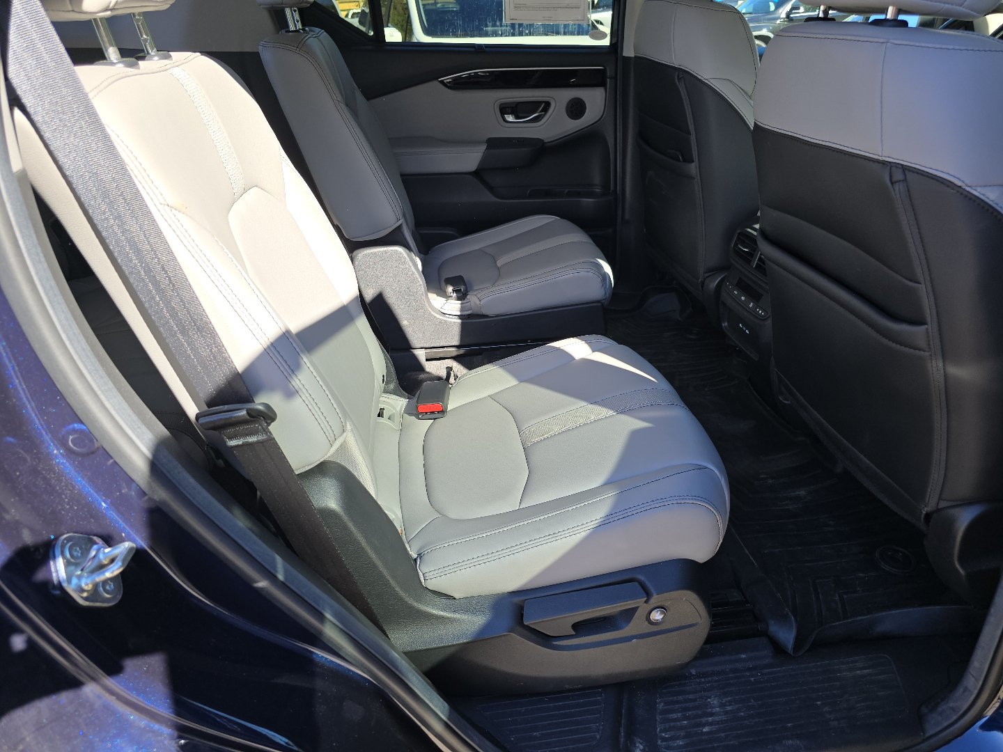 Used 2025 Honda Pilot EX-L image 20