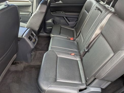 Used 2018 Volkswagen Atlas SE AWD/4WD image 32