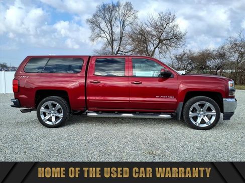 Used 2018 Chevrolet Silverado 1500 LT w/ LPO, Chrome Package image 10