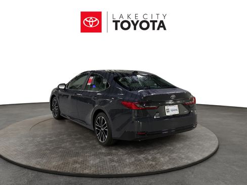 New 2026 Toyota Camry Hybrid AWD/4WD image 4
