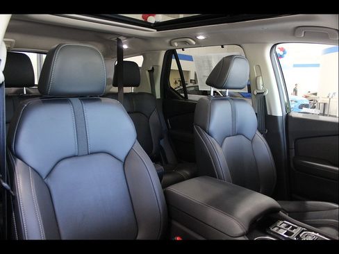 Certified 2023 Honda Pilot Touring image 25