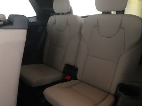 Used 2026 Volvo XC90 B5 Core image 29