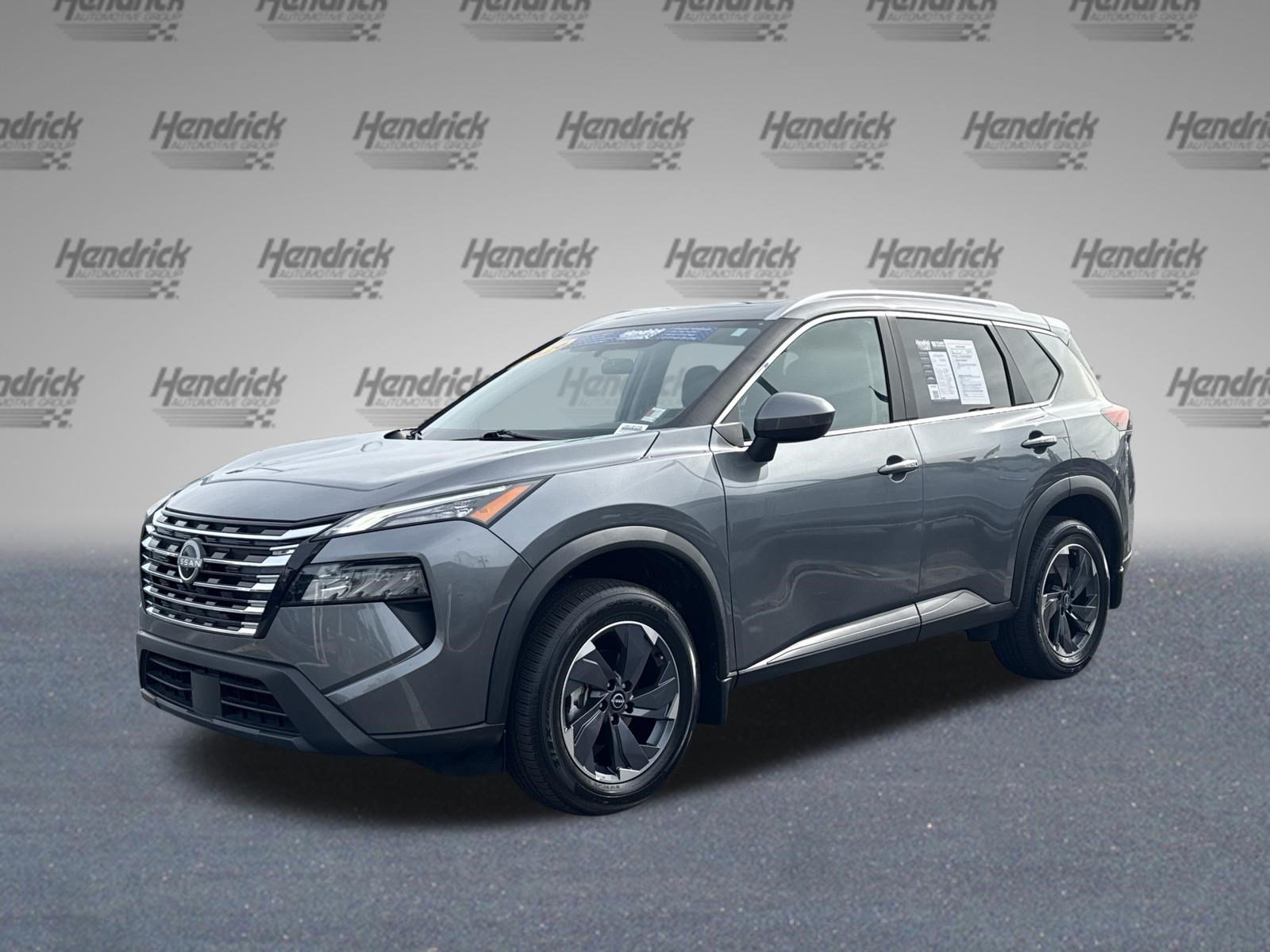 Used 2026 Nissan Rogue SV w/ SV Premium Package FWD image 5