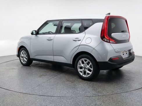 Used 2025 Kia Soul LX w/ LX Technology Package FWD image 6