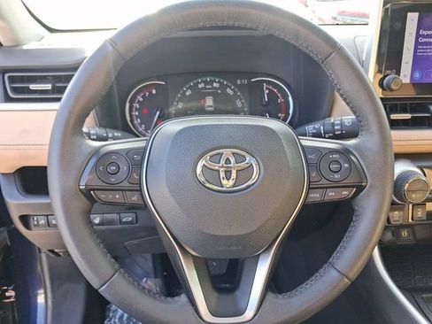 Used 2023 Toyota RAV4 XLE Premium FWD image 16