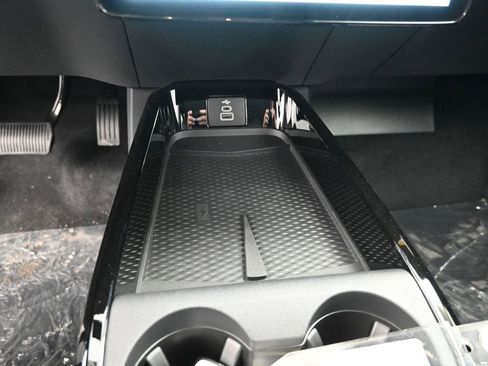 New 2025 Ford Mustang Mach-E Select image 29