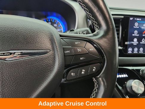Used 2020 Chrysler Pacifica Touring-L w/ Advanced Safetytec Group AWD/4WD image 23