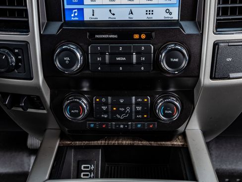 Used 2019 Ford F350 Lariat w/ Lariat Value Package image 25