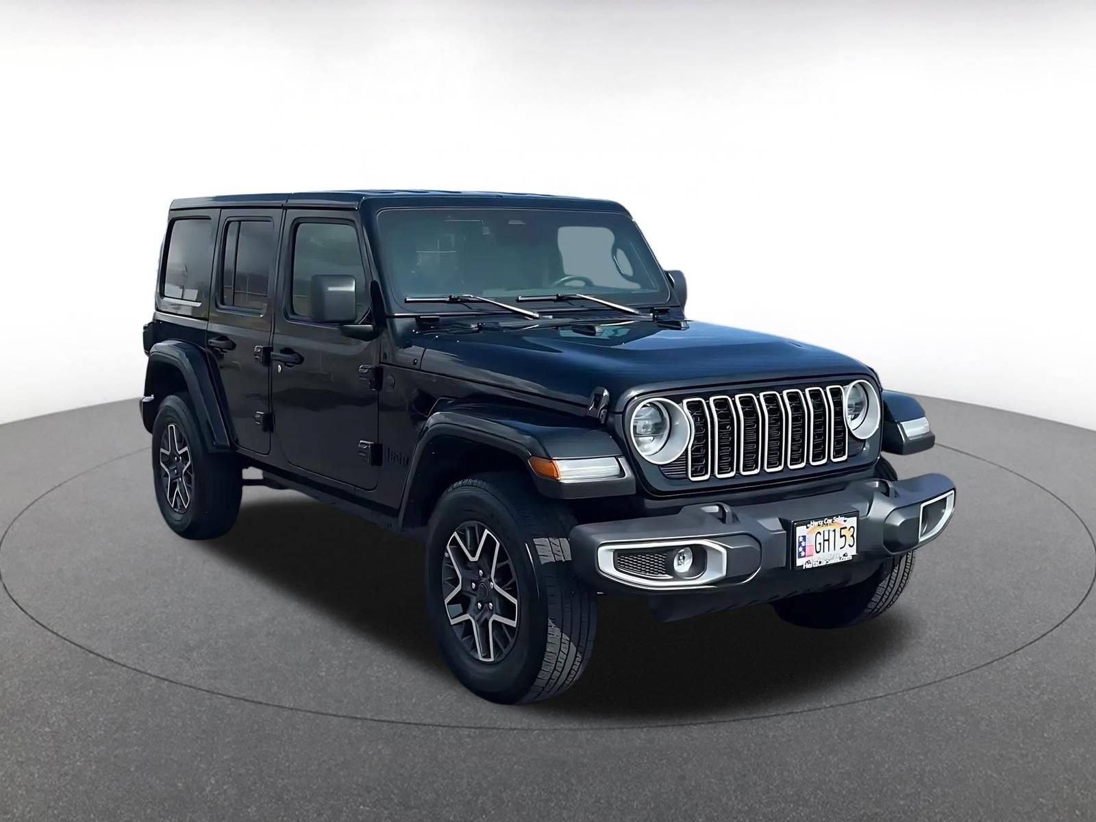 Used 2025 Jeep Wrangler Unlimited Sahara AWD/4WD image 3