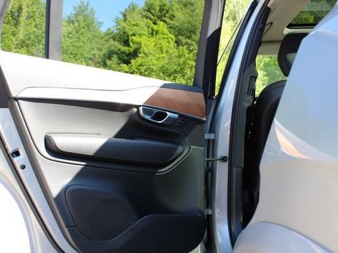 Certified 2023 Volvo XC90 B6 Plus w/ Protection Package Premier AWD/4WD image 21