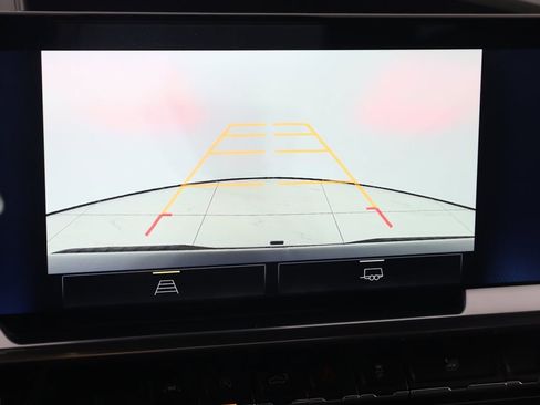 Used 2022 Chevrolet Silverado 1500 LT image 10