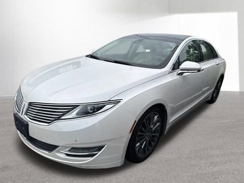 Used 2013 Lincoln MKZ FWD image 1