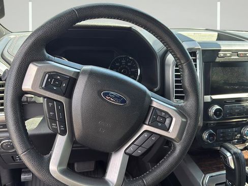 Used 2015 Ford F150 Platinum w/ Equipment Group 701A Luxury AWD/4WD image 15