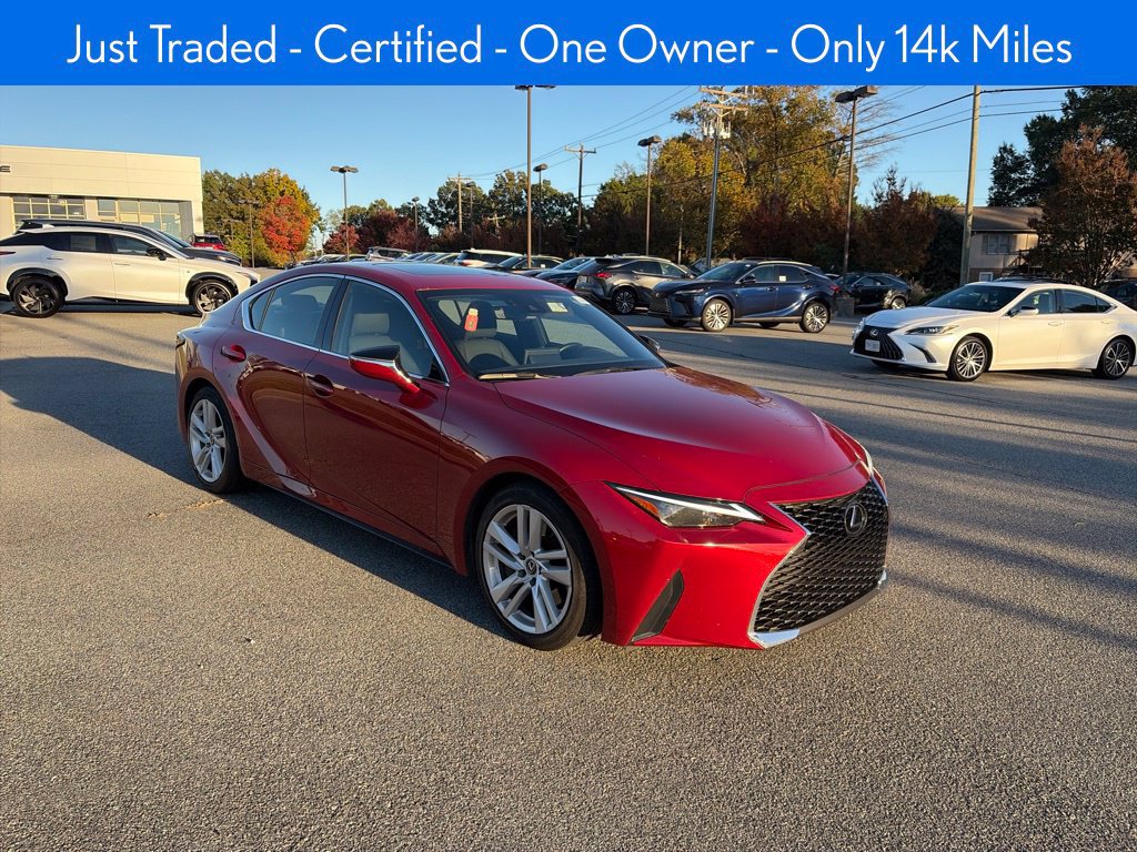 Used 2023 Lexus IS 300 w/ Comfort Package RWD image 5