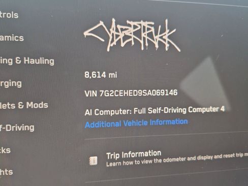 Used 2025 Tesla Cybertruck AWD Crew Cab image 8