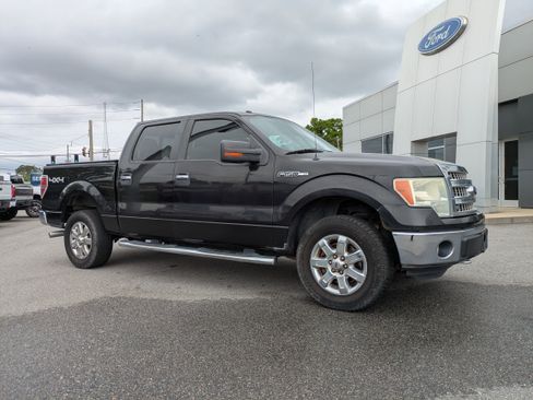 Used 2014 Ford F150 XLT w/ Equipment Group 302A Luxury AWD/4WD image 2