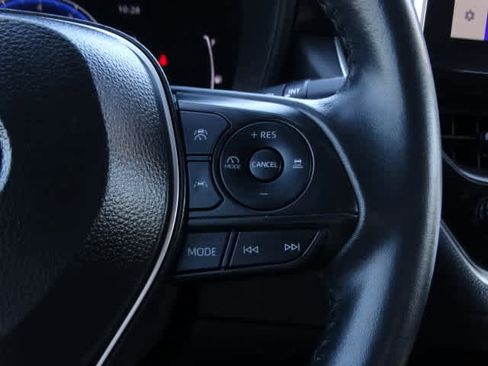 Used 2025 Toyota Corolla SE w/ SE Premium Package image 37