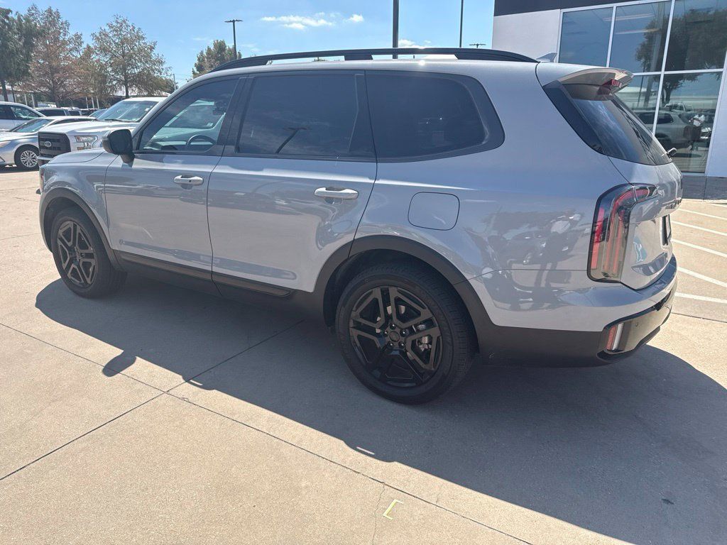 Used 2025 Kia Telluride EX X-Line AWD/4WD image 5