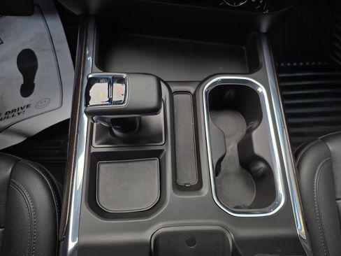 Used 2023 Chevrolet Silverado 1500 LT w/ Leather Package image 23