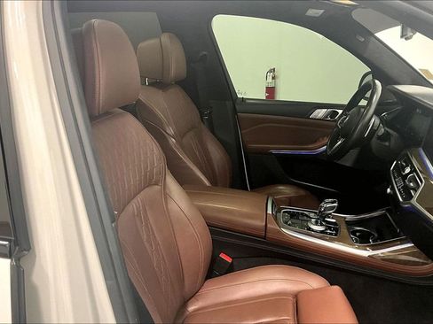 Used 2019 BMW X7 xDrive50i w/ Dynamic Handling Package image 10